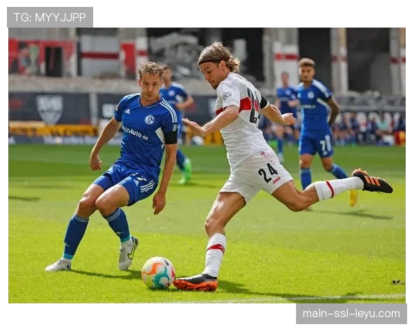 观察：随着赛季深入，德甲中下游球队对阵强队时更倾向于让出边路、死守肋部